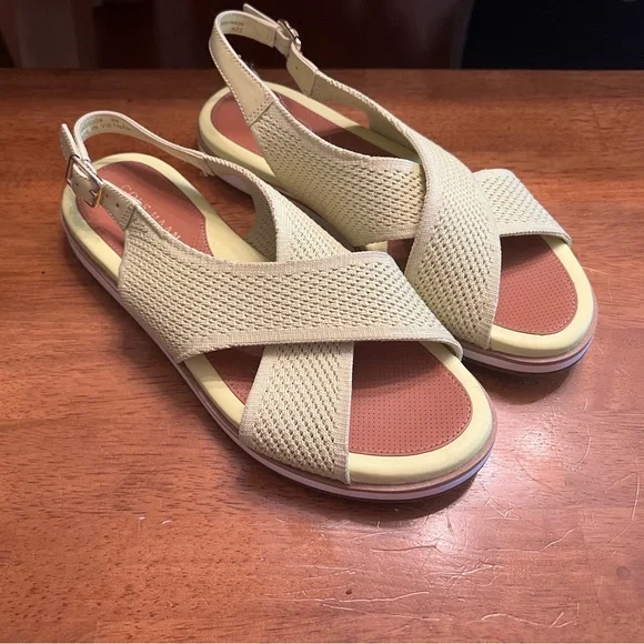 Cole Haan Size 6 Lime Green Sandals - Picture 3 of 4